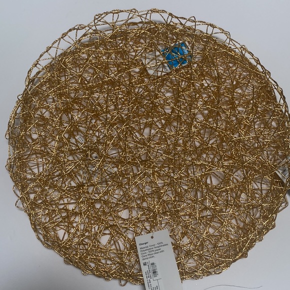 Set of 4 Chargers. Gold - Picture 3 of 7